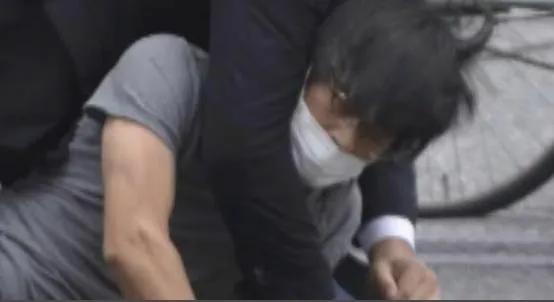 日媒通报：警方透露枪击安倍嫌犯动机，“对他不满，就是为了想杀他”-青争开放社区