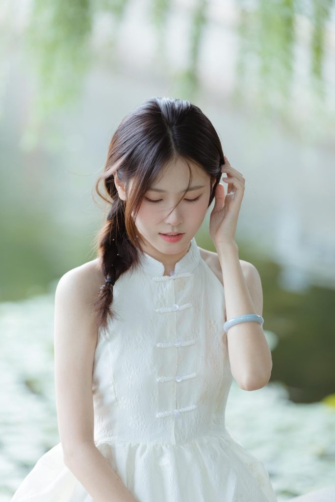22E6B5A6-58B0-49F0-AFF0-EF510E4B64A1